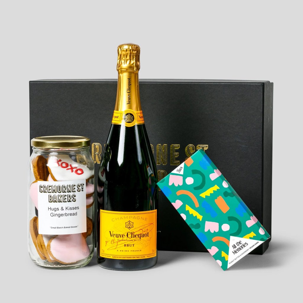 Tips for Choosing the Best Hampers Through Online&nbsp;Retailers